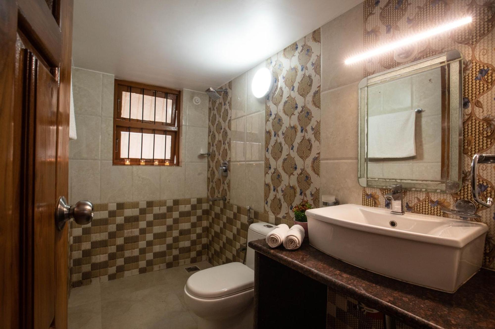 Thor Villa, 5Bhk-Private Pool-Cook-Caretaker Assagao Exterior photo